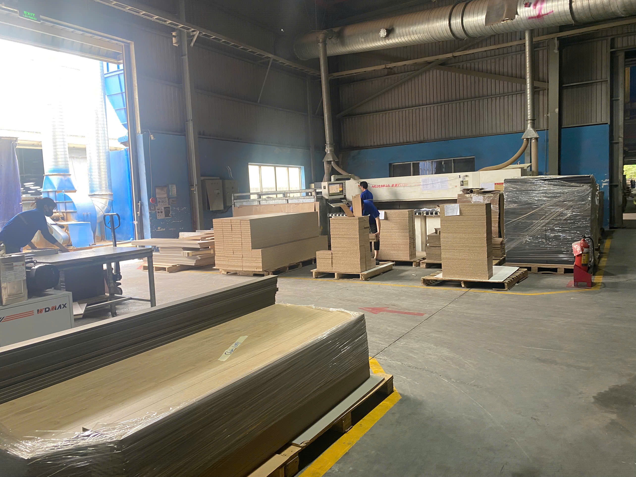 Cutting machine 2.jpg